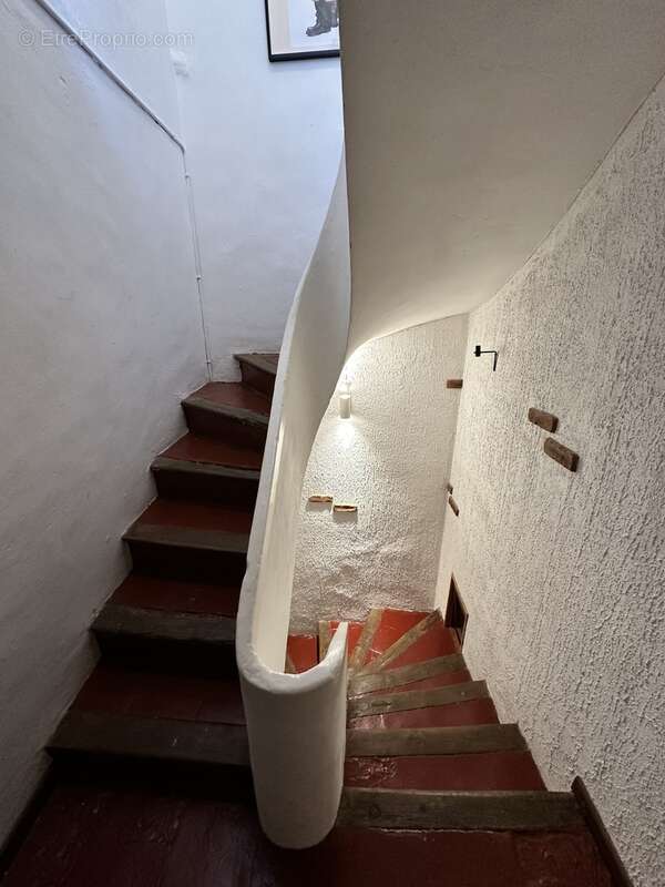 Maison à SAINT-GENIES-DE-FONTEDIT