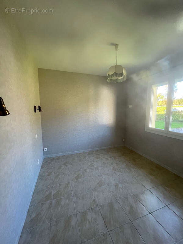 Maison à SAINT-AULAIRE