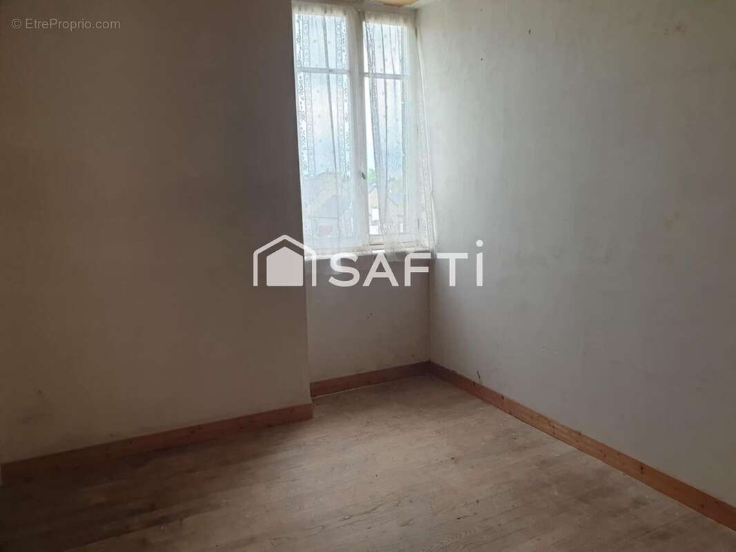 Photo 6 - Maison à VILDE-GUINGALAN