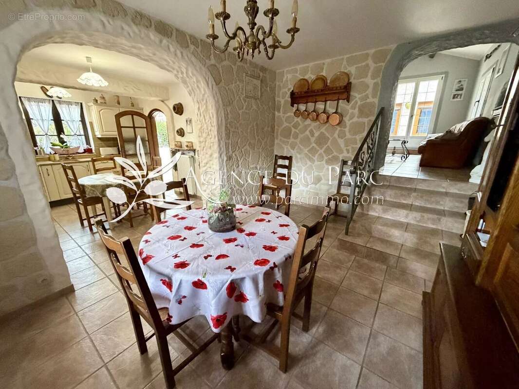 Maison à MOUGINS
