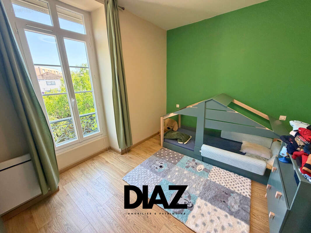 Appartement P5 au premier étage   Jardin privatif 100 m2   2 parkings - photo 6