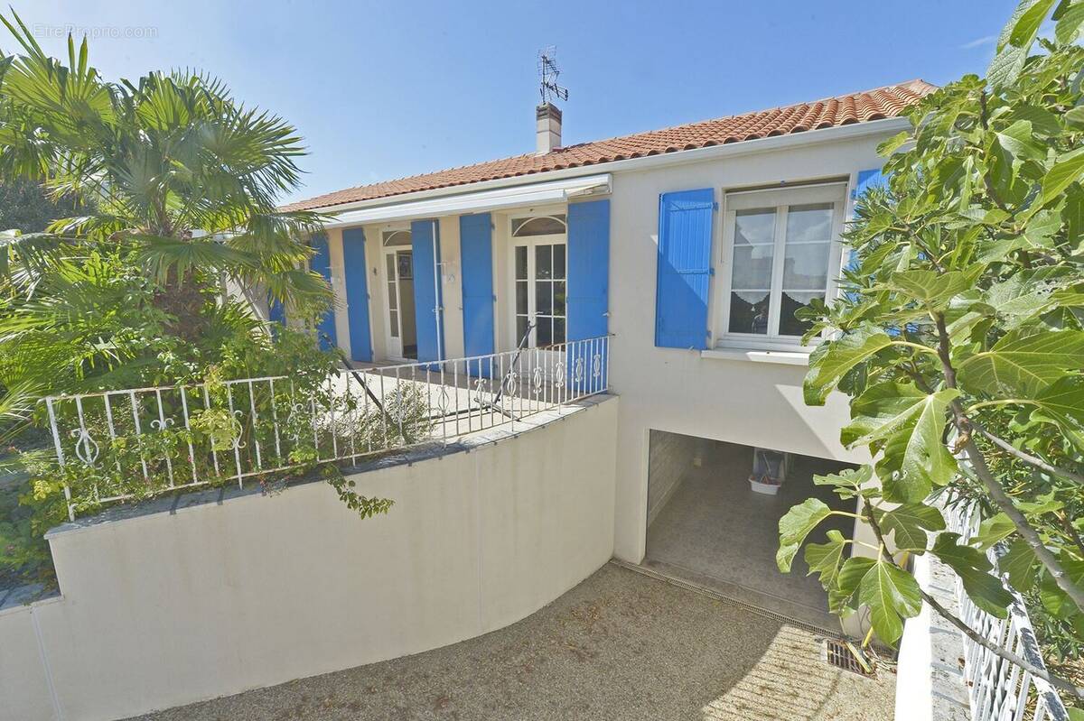 Maison à SAINT-GEORGES-DE-DIDONNE