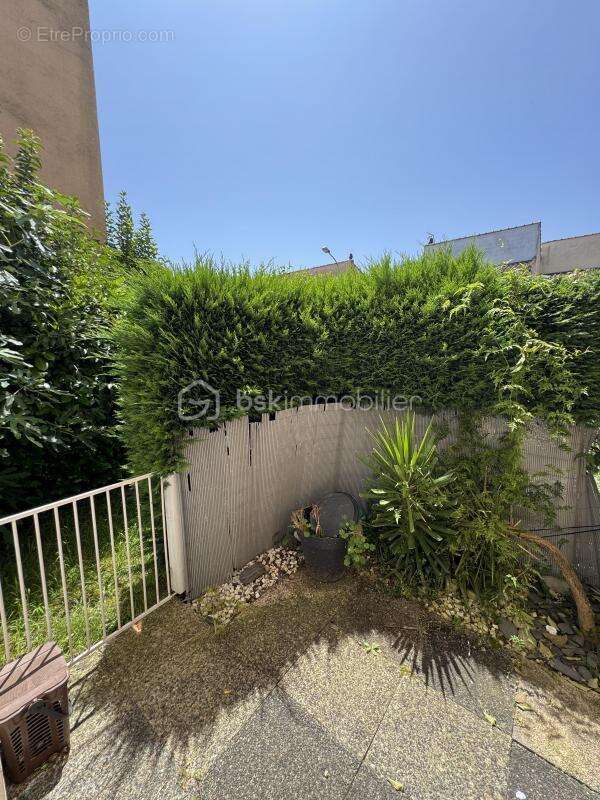 Appartement à BILLERE