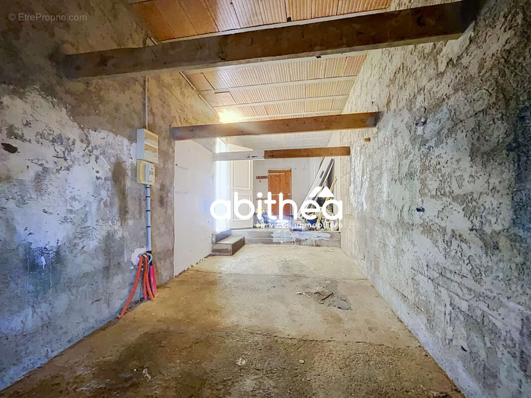Maison 4 pieces - 3 chambres - r+1 - 88 m2- garage - jardin et exterieur - photo 18