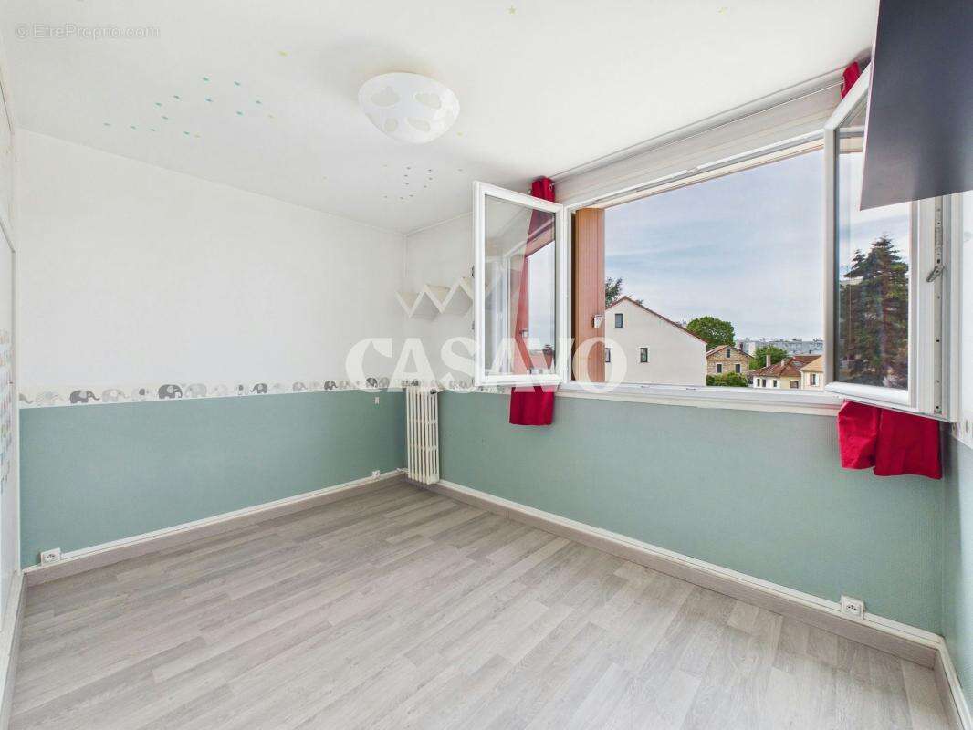 Vente Appartement 4 pièces de 80m² - 95120 Ermont - photo 7