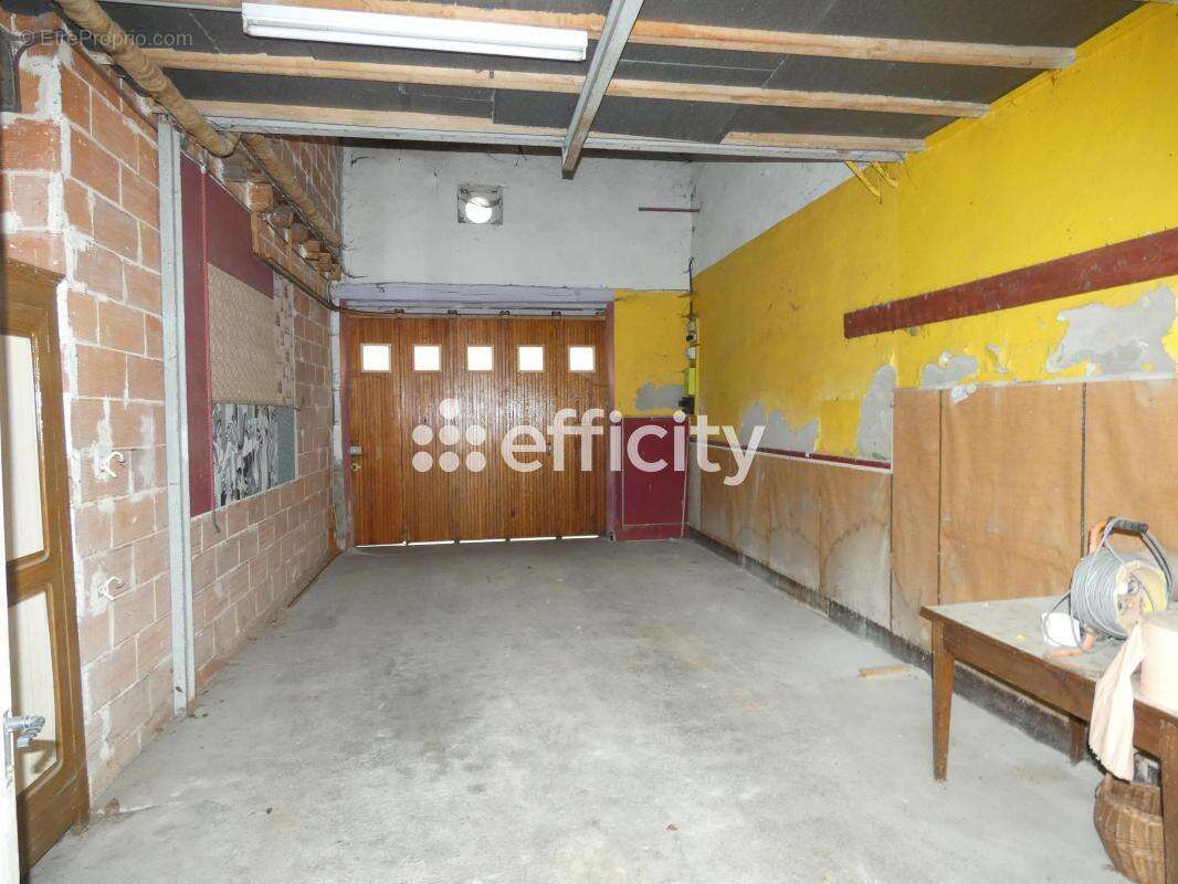 Maison à BELLENAVES