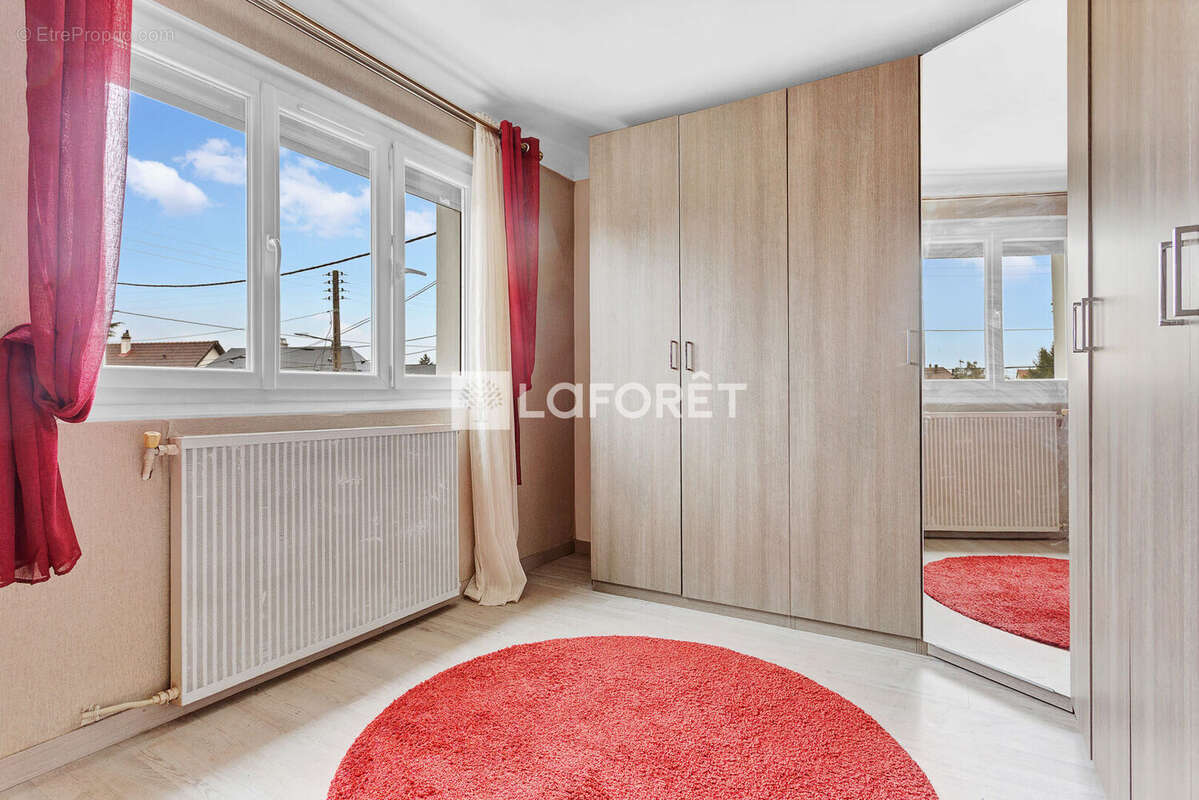 Maison à JUVISY-SUR-ORGE