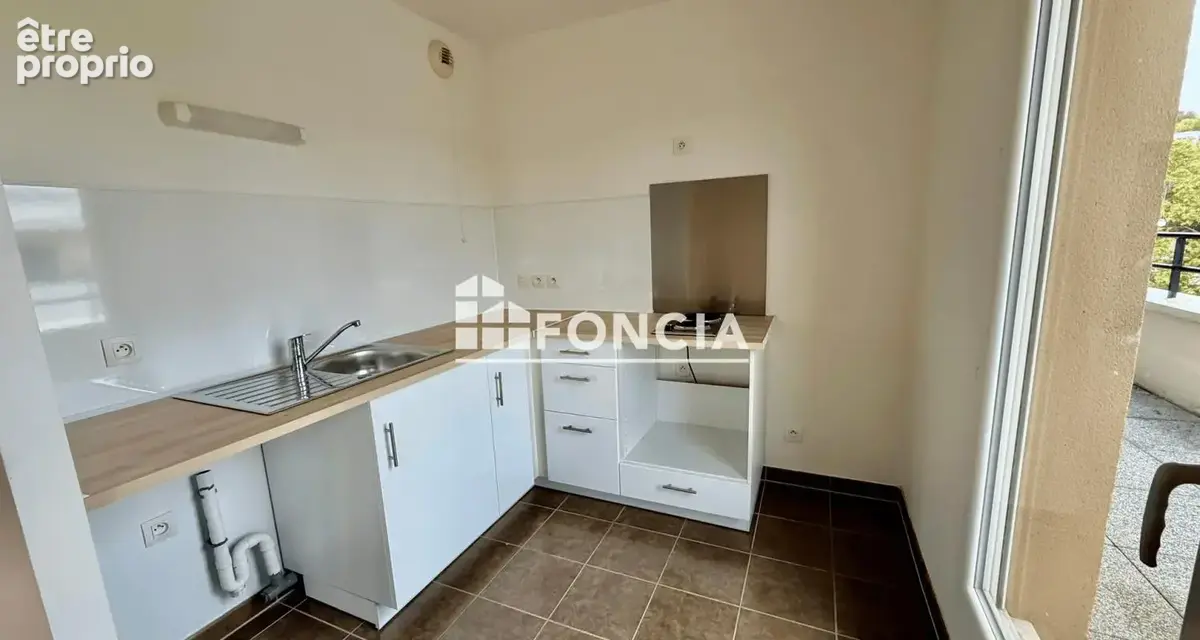 Bel appartement 2 pièces avec terrasse de 21 m² au dernier étage - photo 3