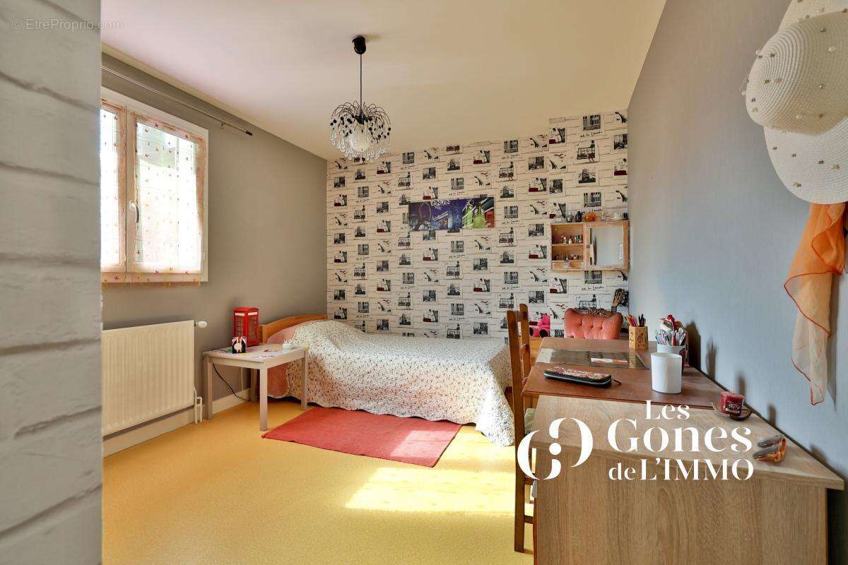 Maison à MARCY-L&#039;ETOILE