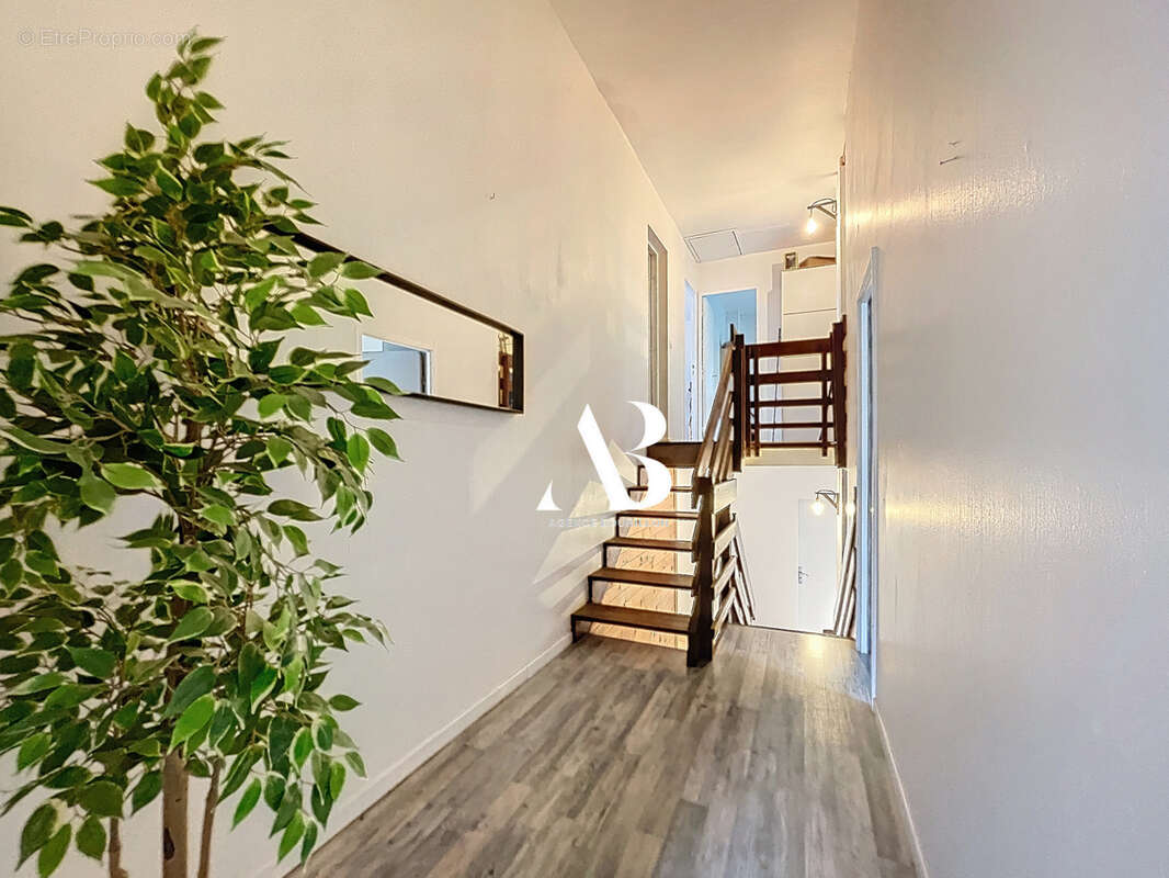 Maison à DONNEMARIE-DONTILLY