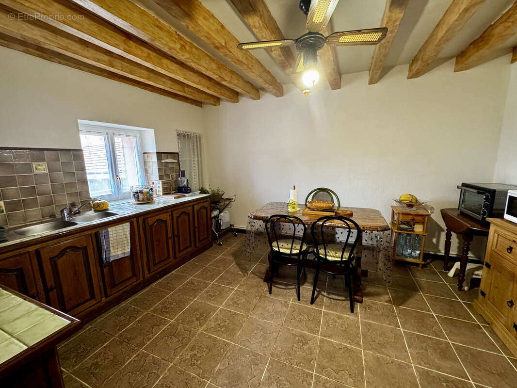 Maison à FAVERELLES