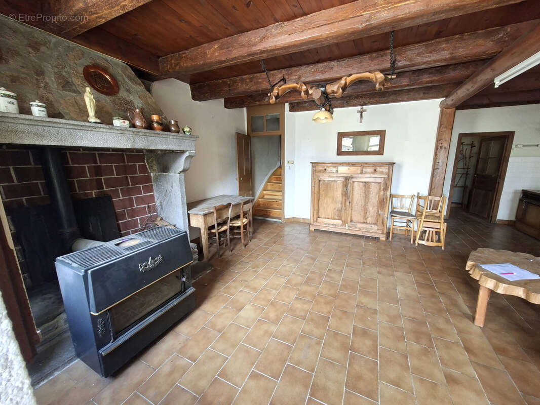 Maison à CHILHAC