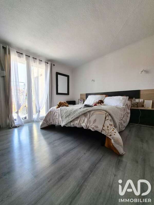Appartement 93 m² à Pia  - photo 9