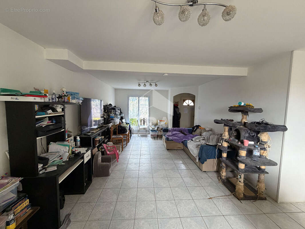 Maison à MONTEREAU-FAULT-YONNE