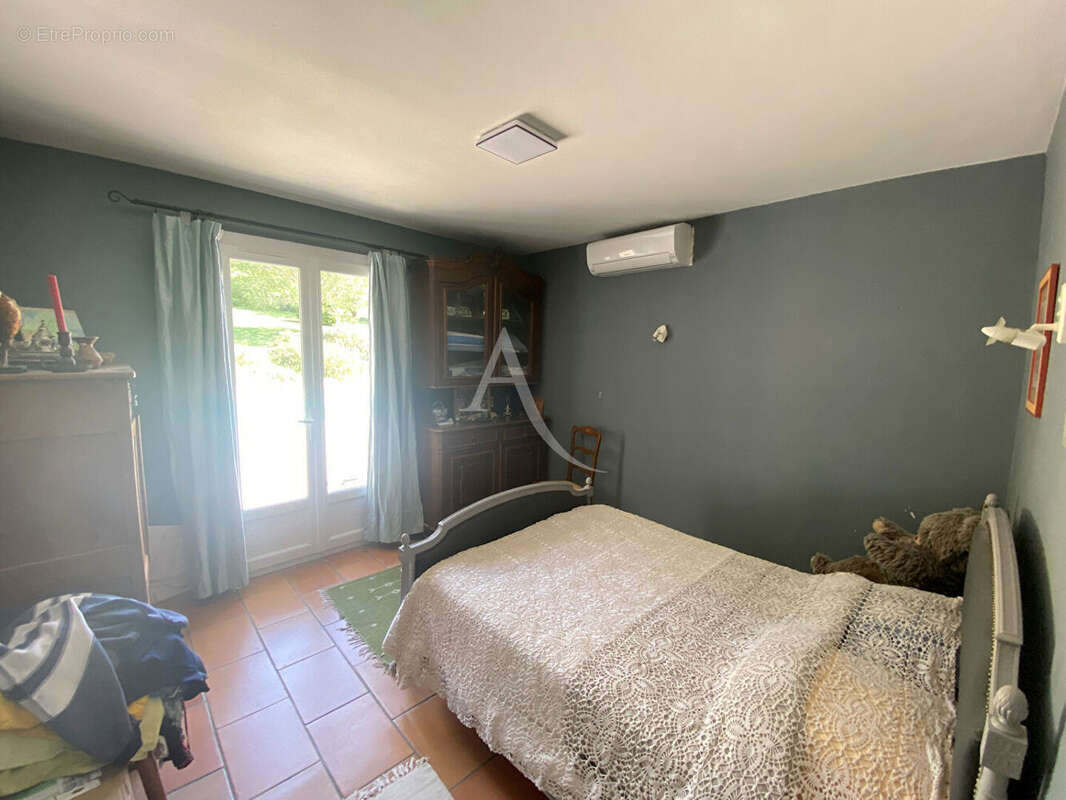 Maison Laurac 6 pièce(s) 174.98 m2 - photo 10