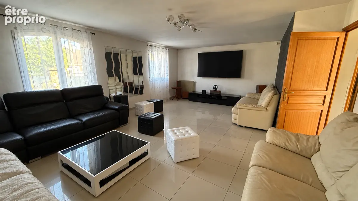 Maison familiale de caractère -191 m²  avec sous-sol total - photo 4