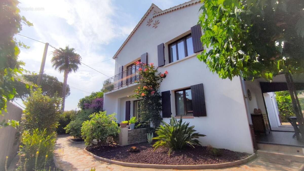 Maison à LA LONDE-LES-MAURES