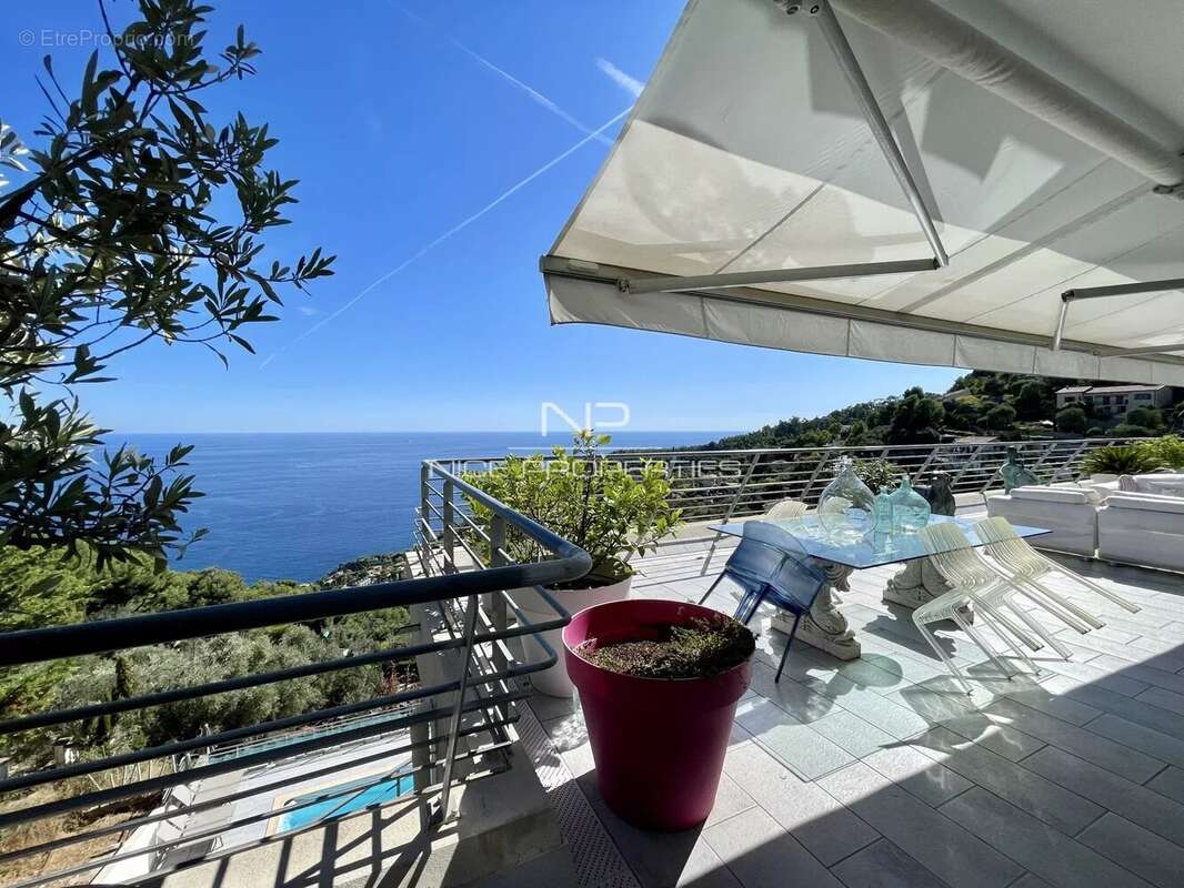 Appartement à EZE