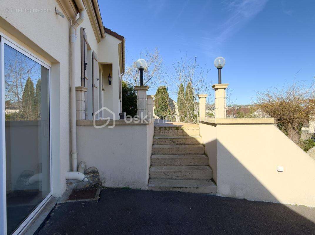 Maison à CREGY-LES-MEAUX