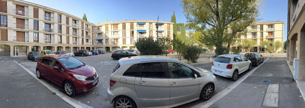Commerce à AIX-EN-PROVENCE