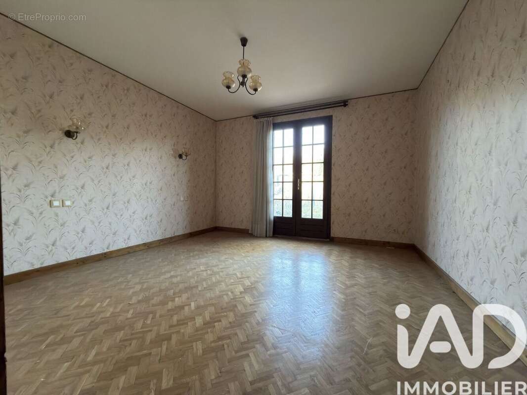 Photo 3 - Maison à SERGINES