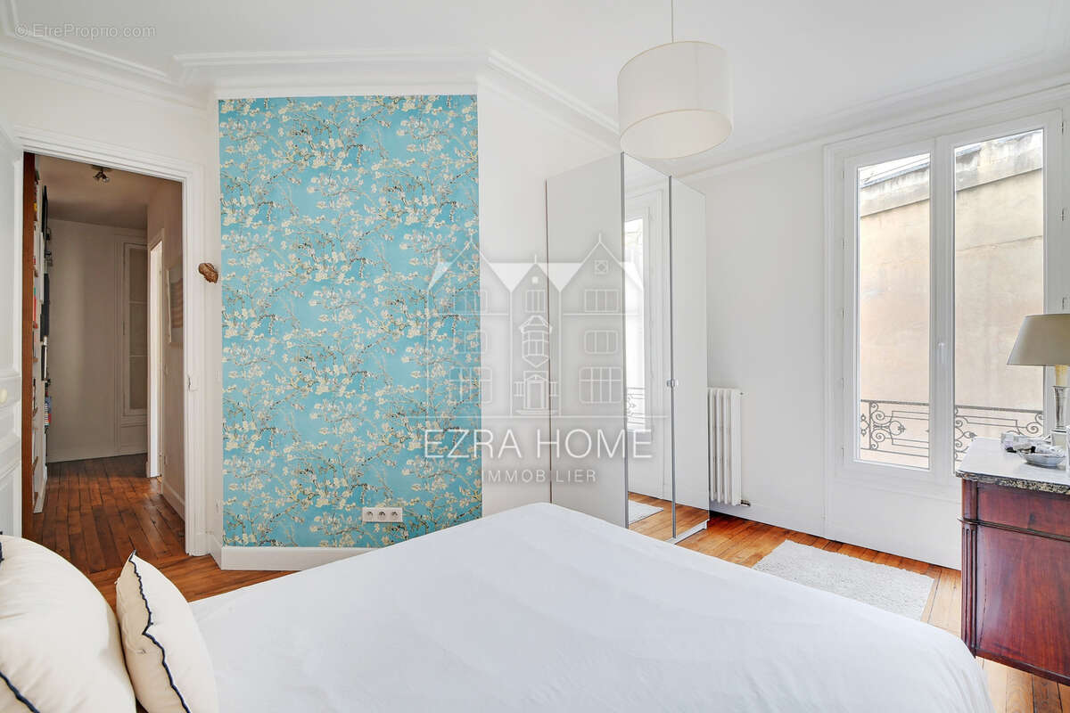 Appartement à PARIS-10E