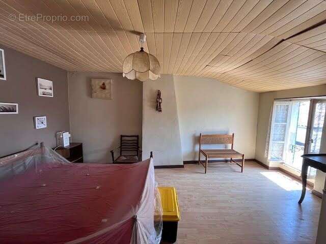 Maison en pierres à rénover et dépendances à 10 mn de la plage - photo 7