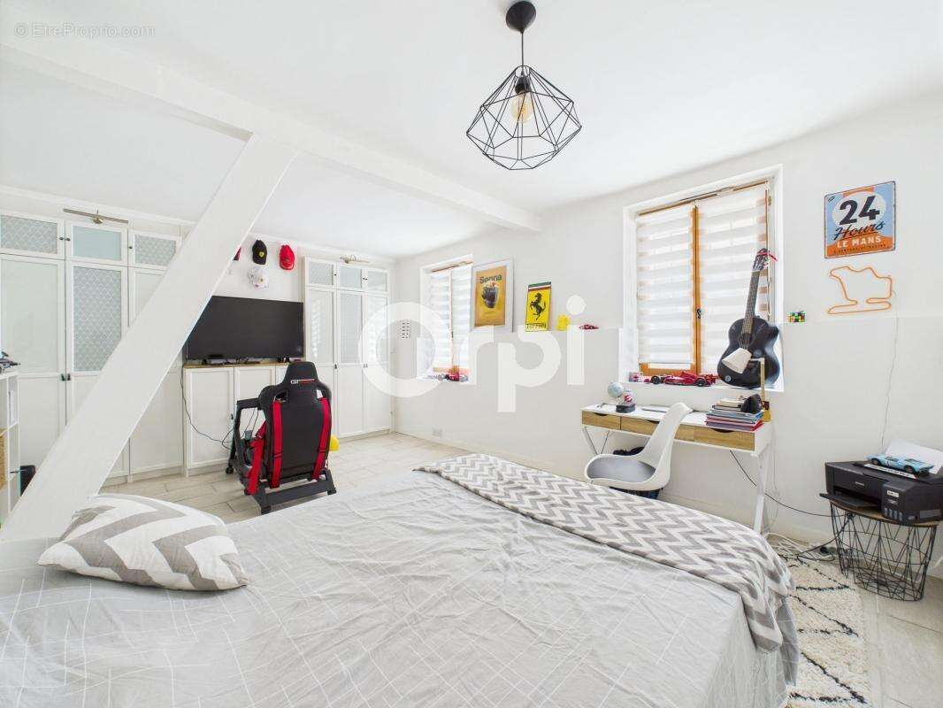 Maison à MANDELIEU-LA-NAPOULE