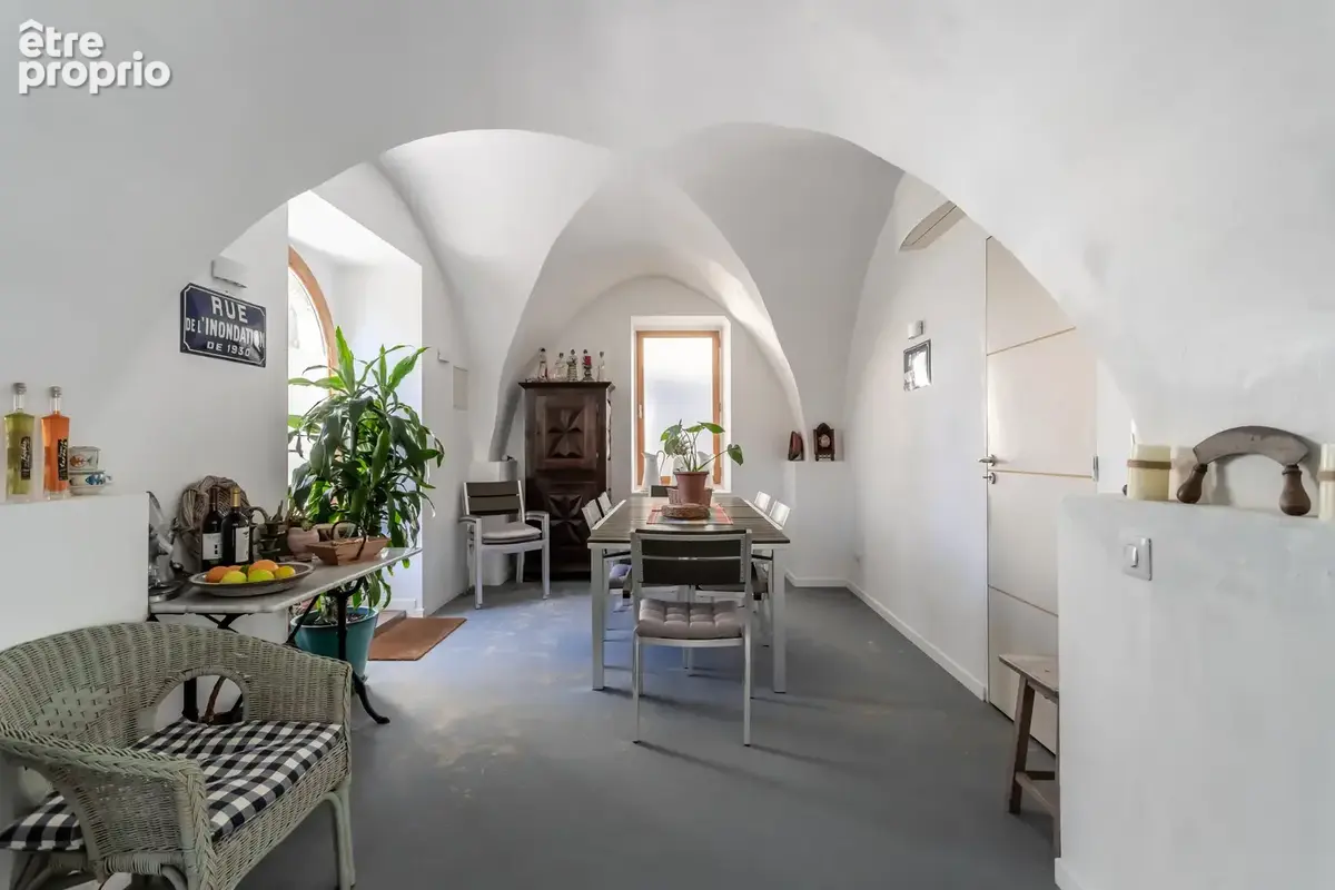 Maison de village avec jardin, piscine, garage et atelier - photo 17