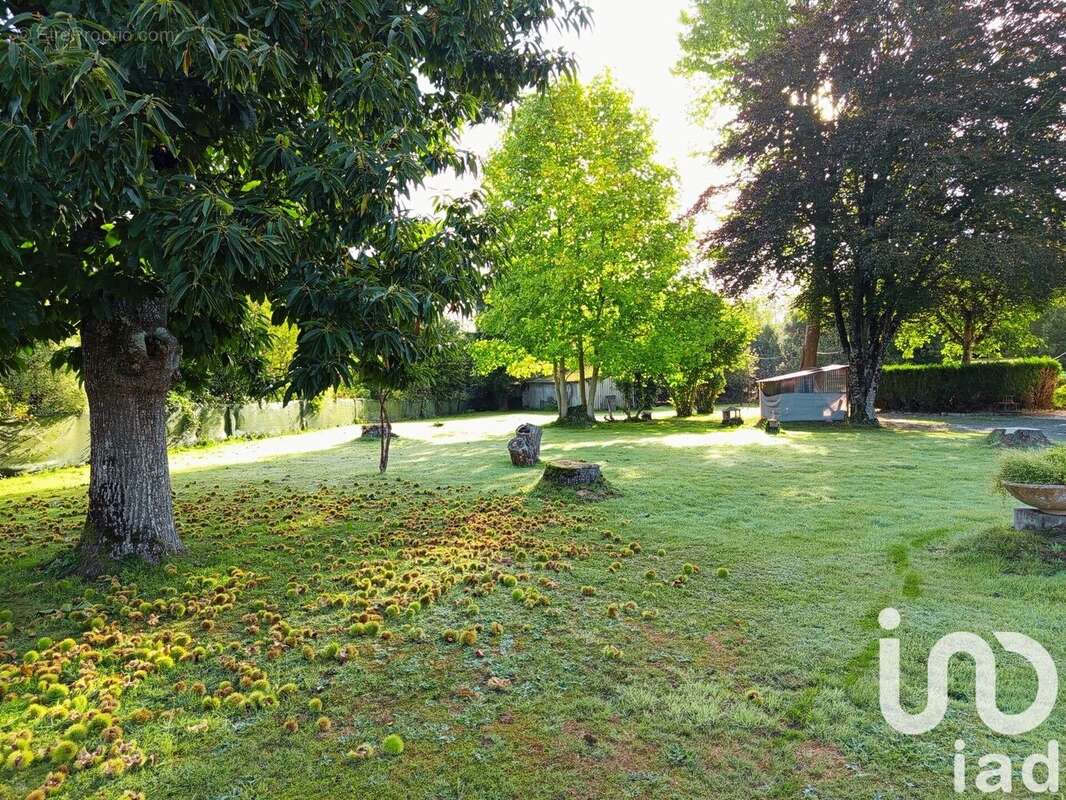 Photo 3 - Terrain à SAINT-GONDRAN