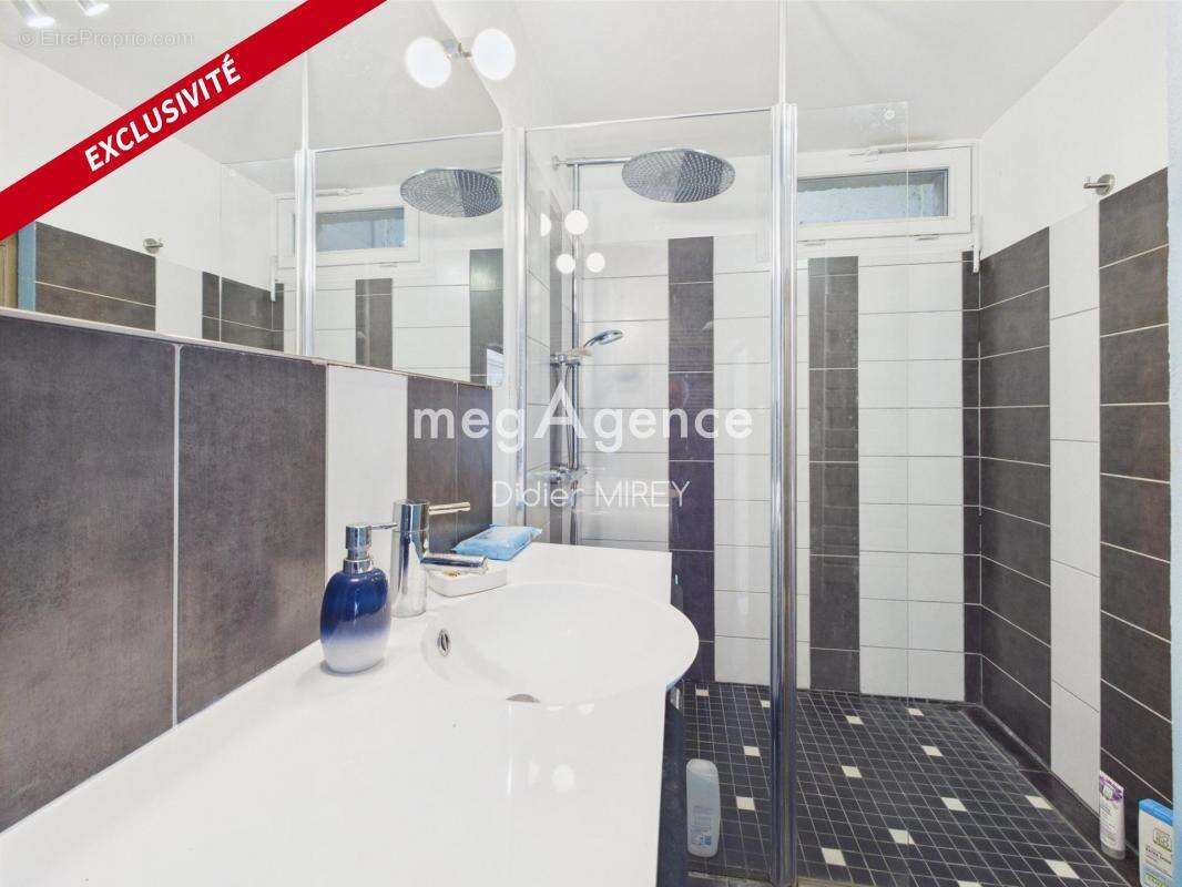 Maison à AIX-EN-OTHE