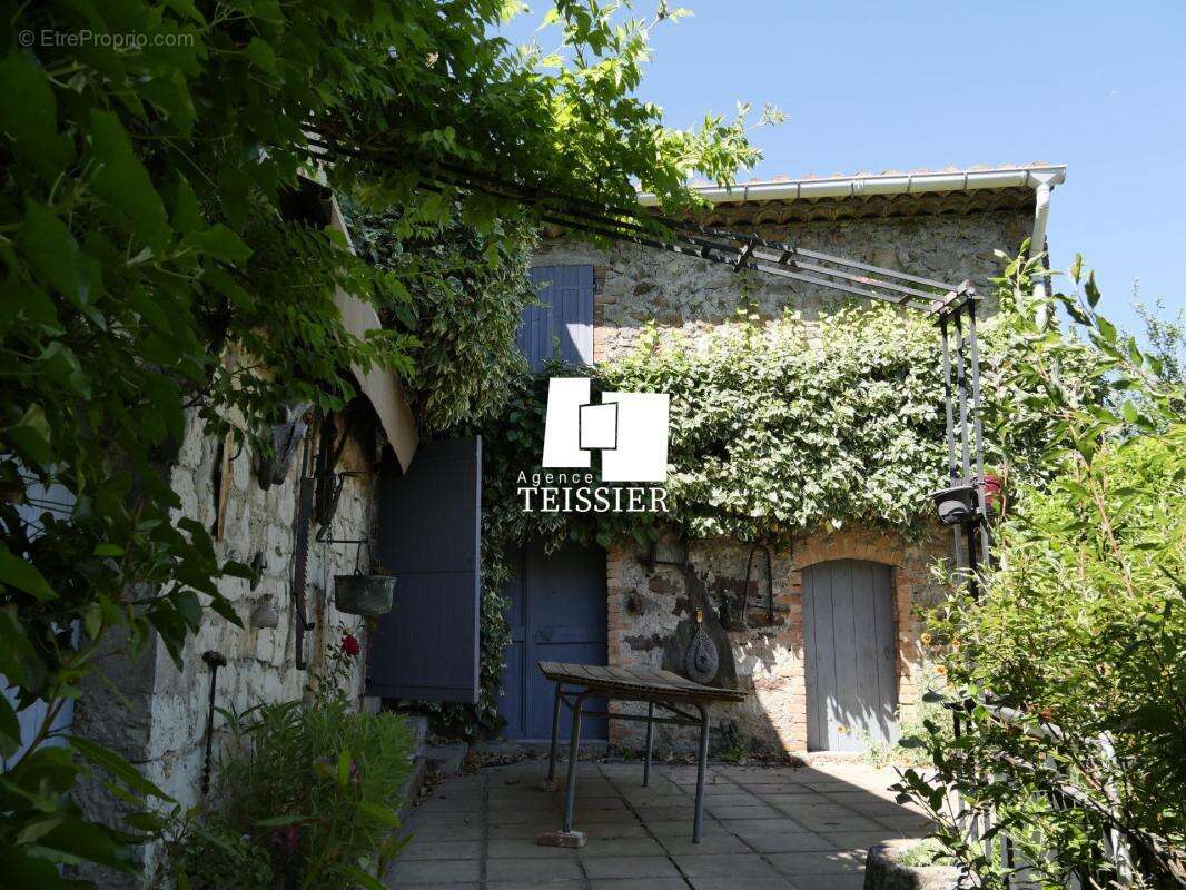 Maison à BANNE
