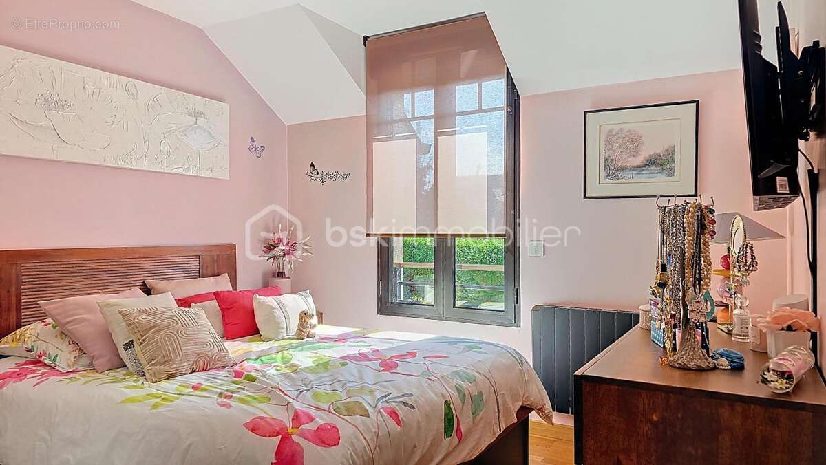 Appartement à CHEVRY-COSSIGNY