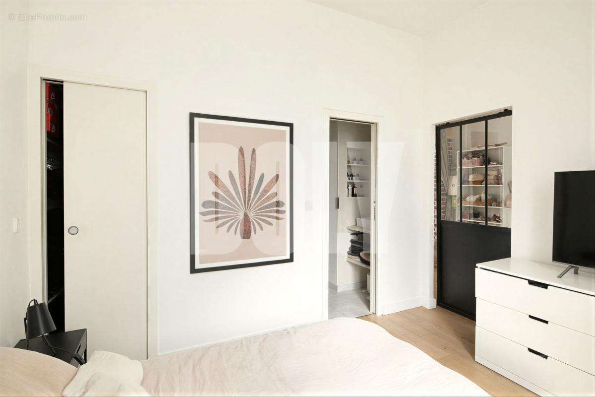 Appartement à PARIS-11E