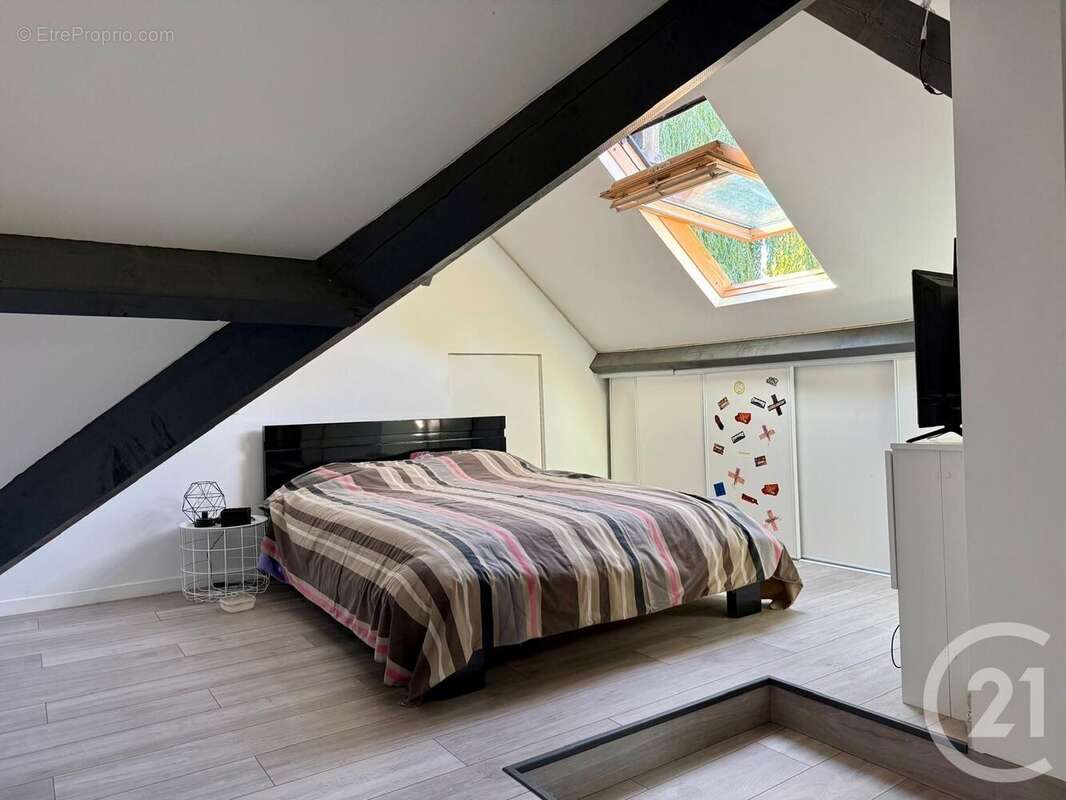 Maison à IVRY-LA-BATAILLE