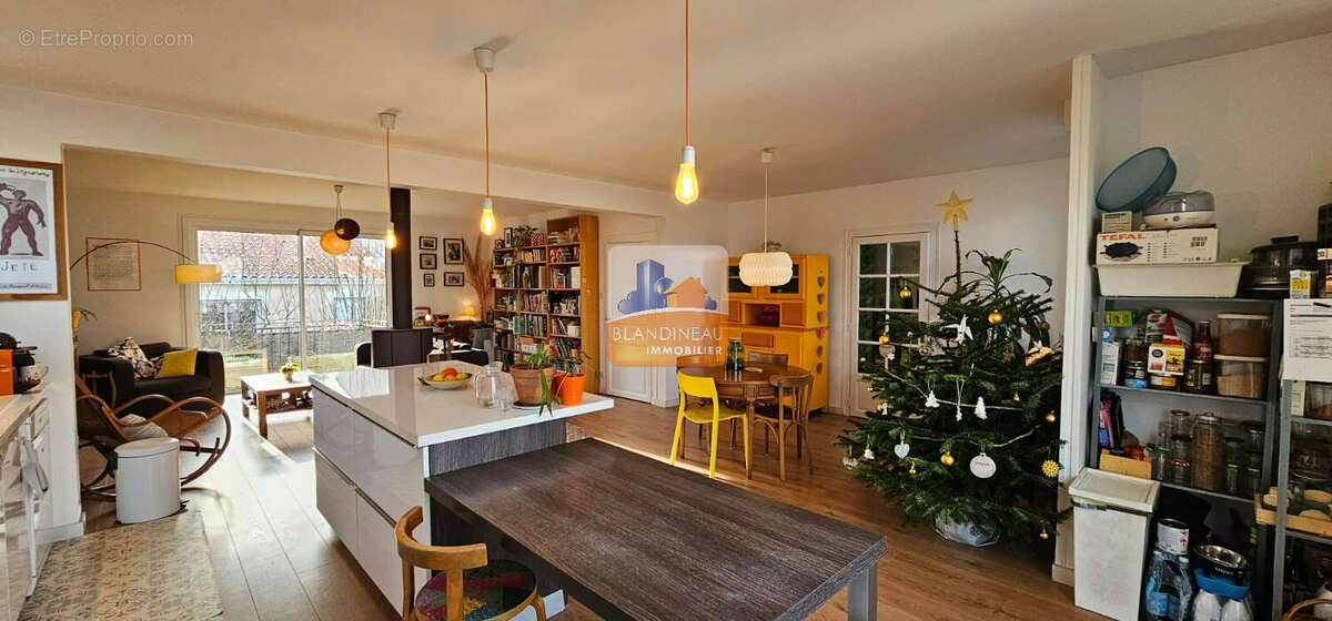 Appartement à BOUGUENAIS