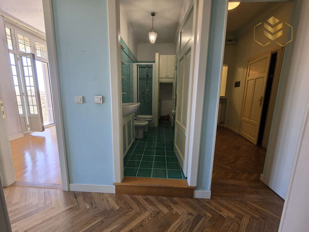 Appartement à MENTON