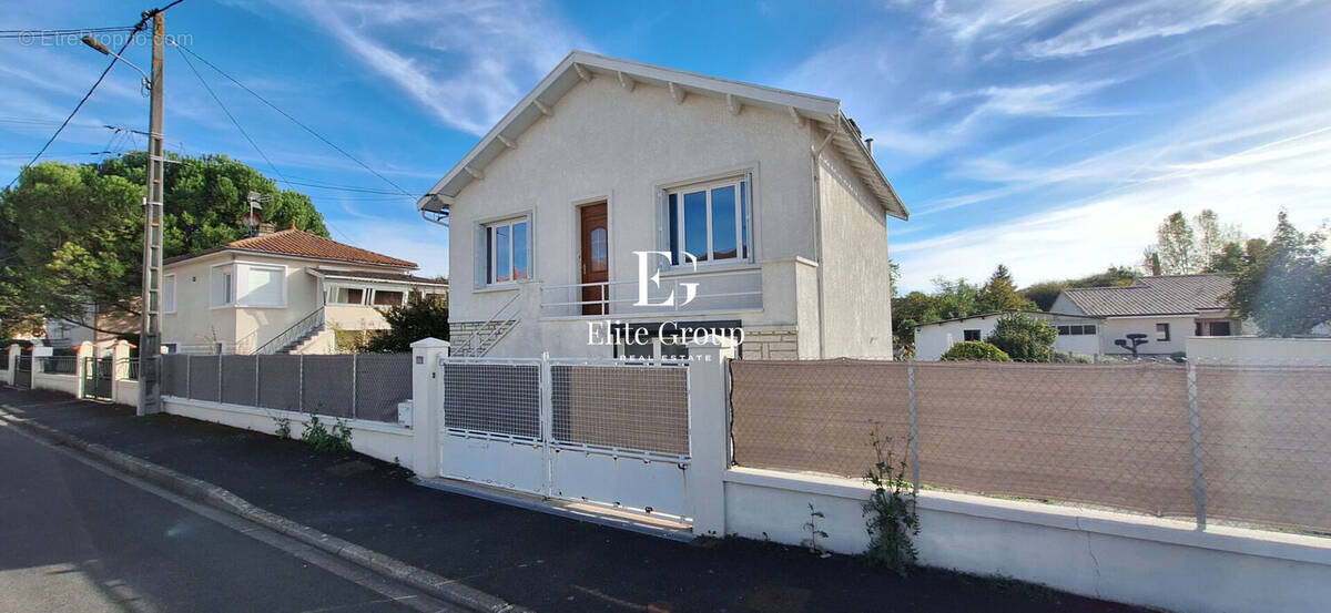 Maison à L'ISLE-D'ESPAGNAC