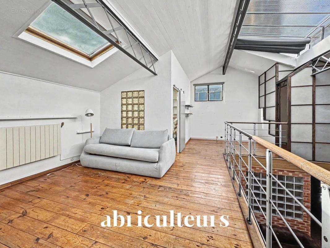 Loft 114 m² – Rare et dans un quartier recherché en vente à Argenteuil (95100) - photo 12