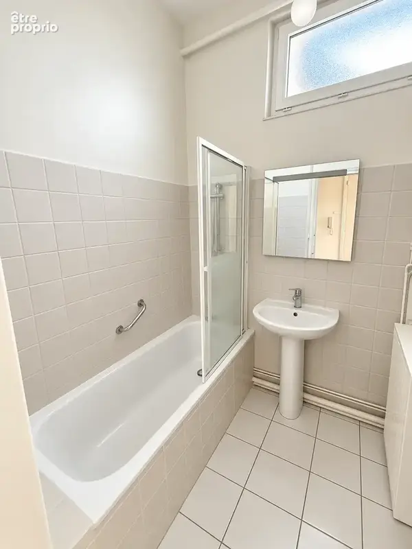 Vichy   proche plan d’eau   appartement t2 avec balcons et ascenseur - photo 4