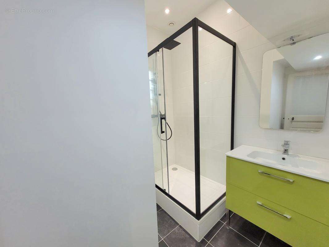 Appartement à MARSEILLE-6E