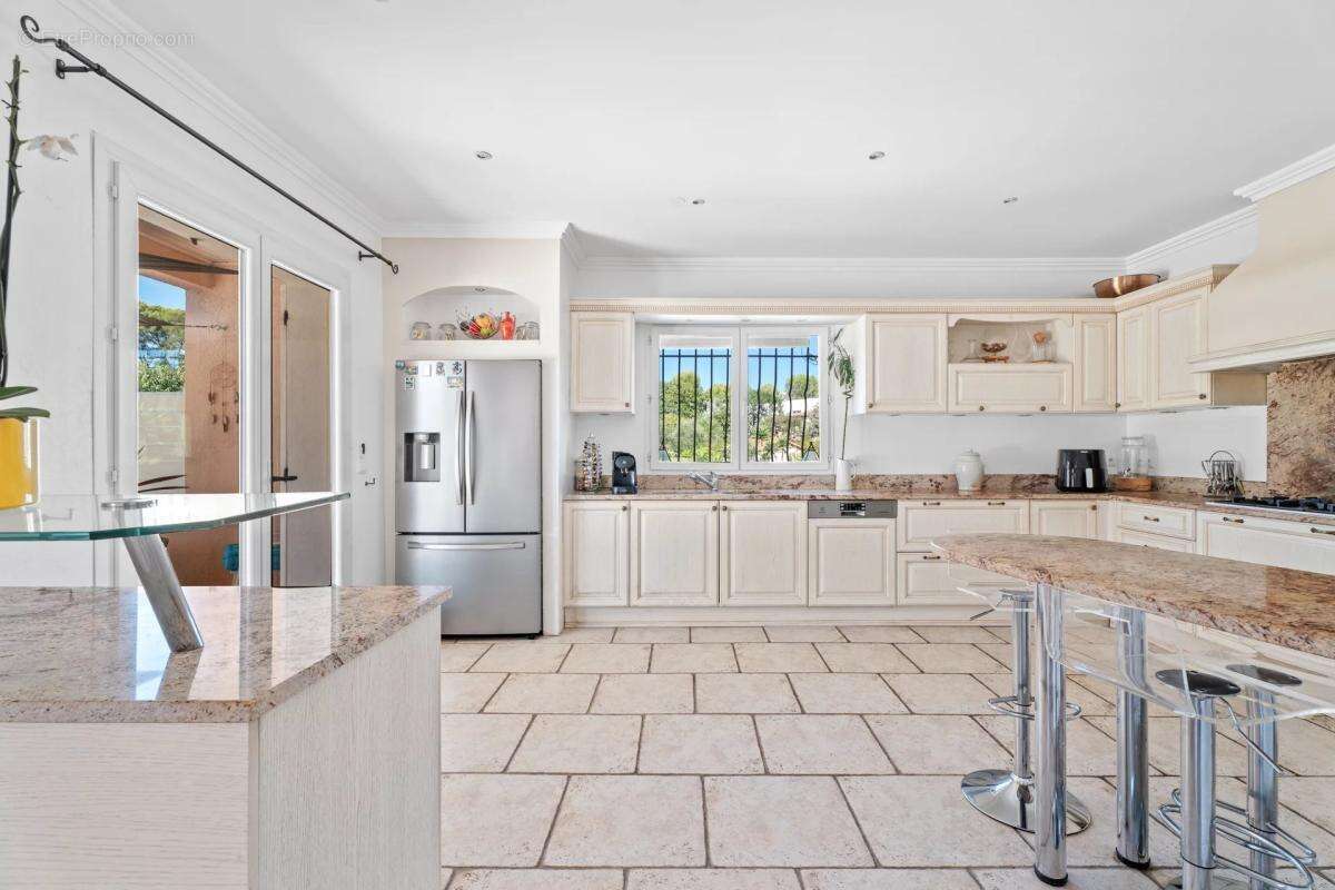 Maison à MOUANS-SARTOUX