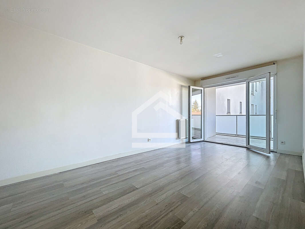 Appartement à VILLENAVE-D'ORNON