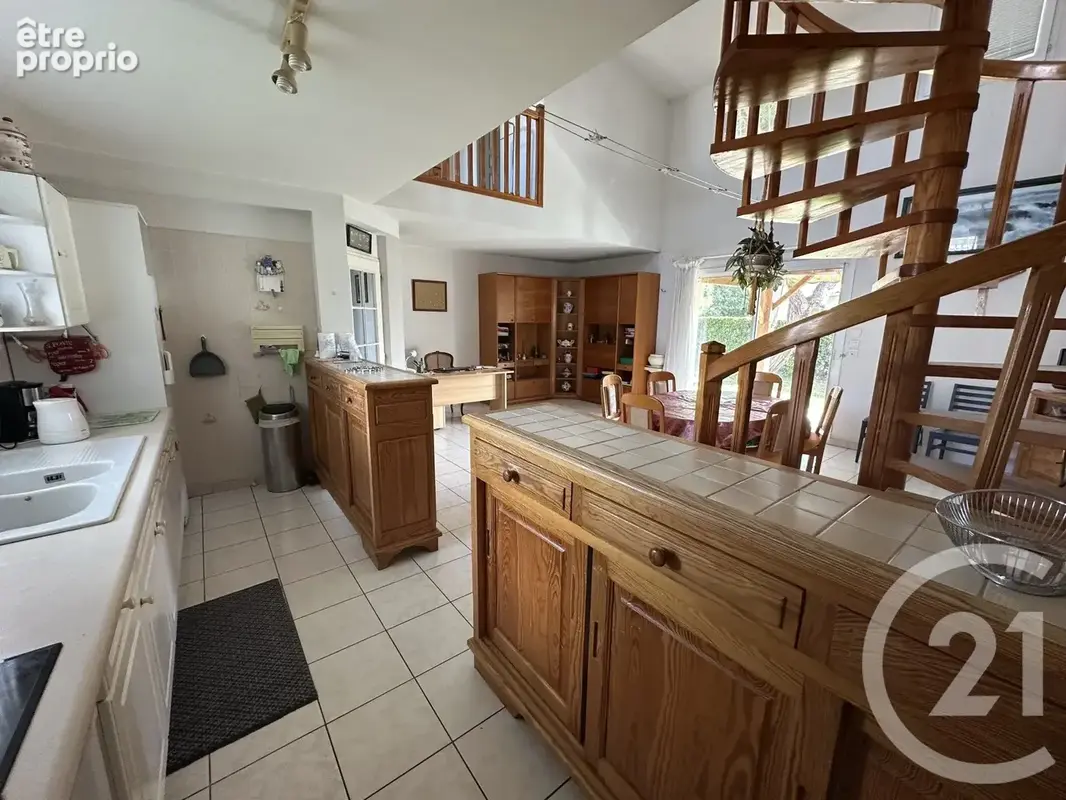 Maison 5 pièces 145 m² à vendre à Saint-Palais-Sur-Mer (17420) - photo 9