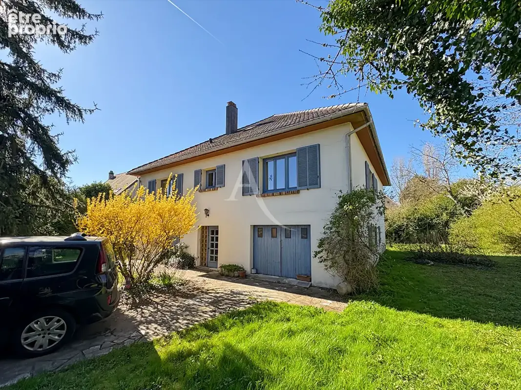 Maison à VILLECONIN