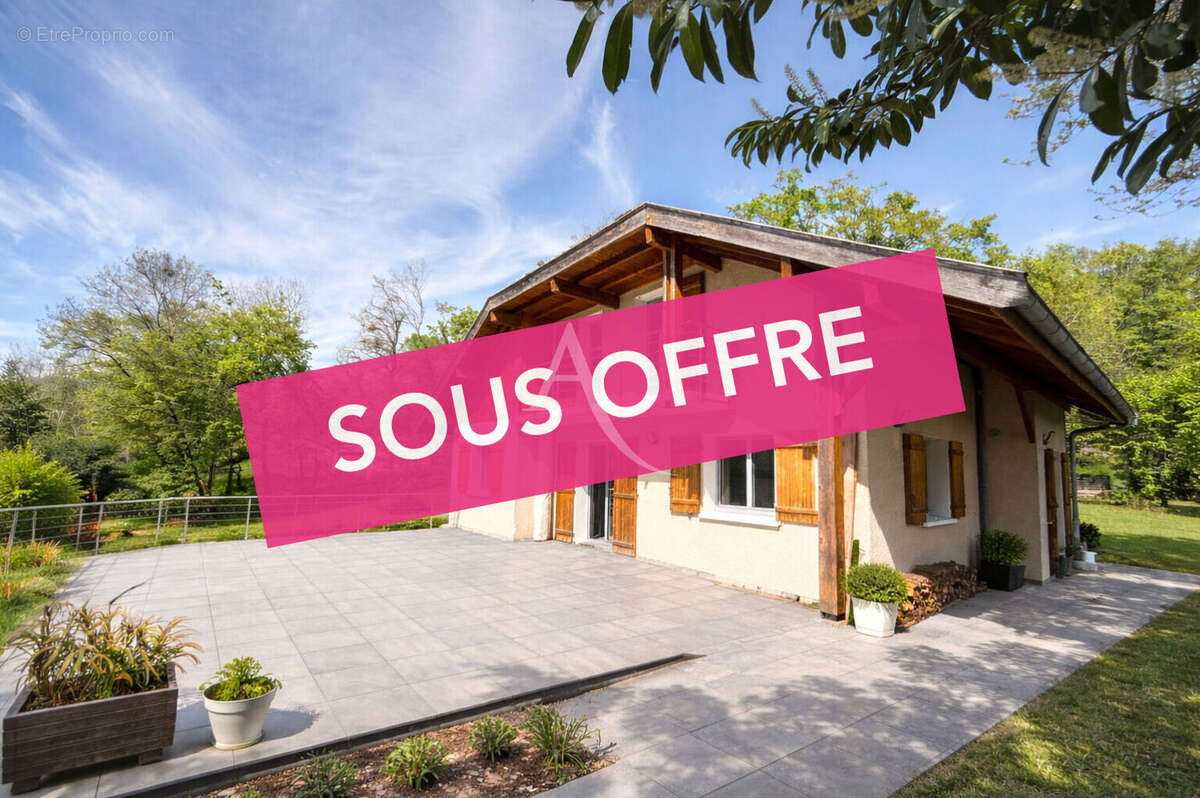 Maison à MINZIER