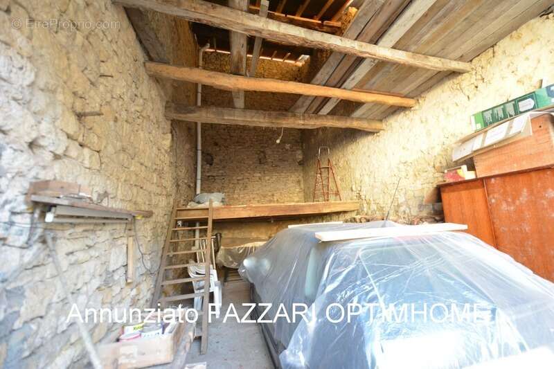 Maison à MONT-DEVANT-SASSEY