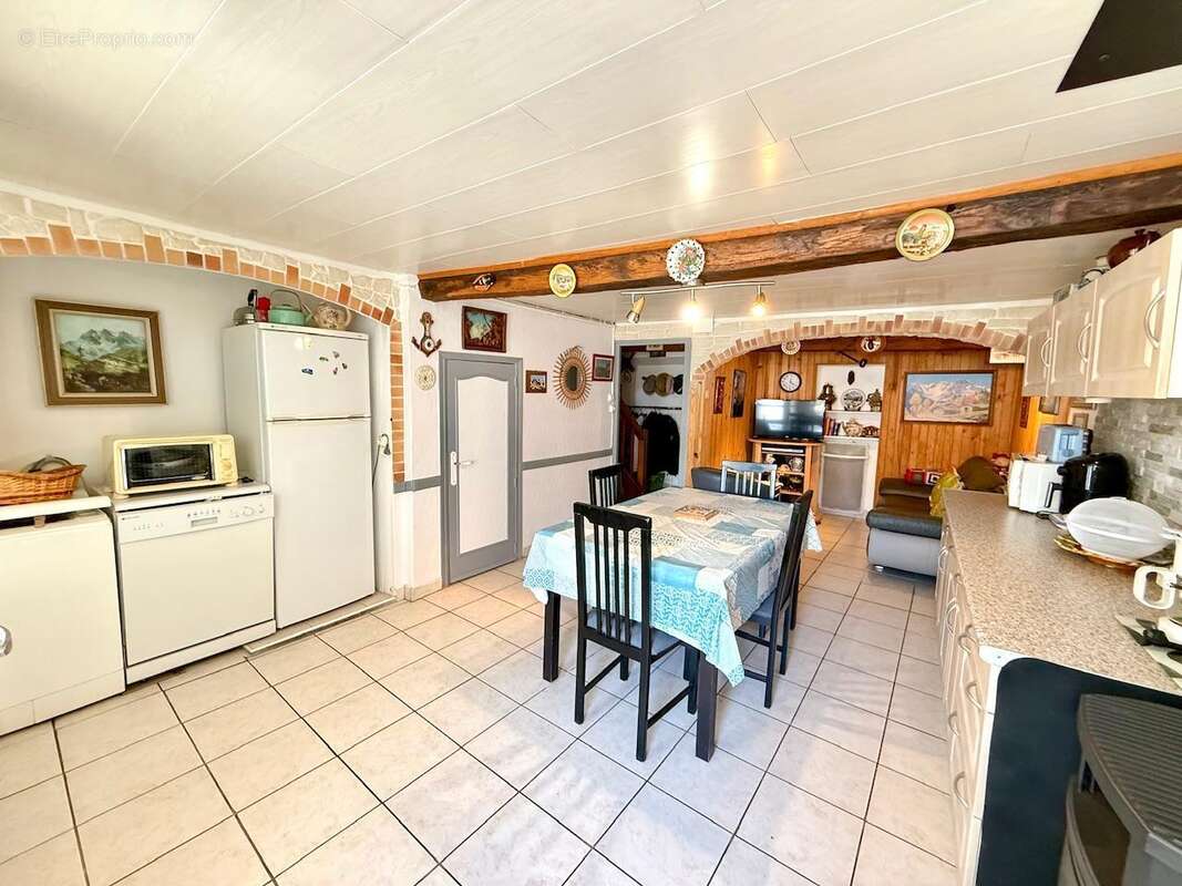 Maison 86 m² à Luzenac  - photo 5