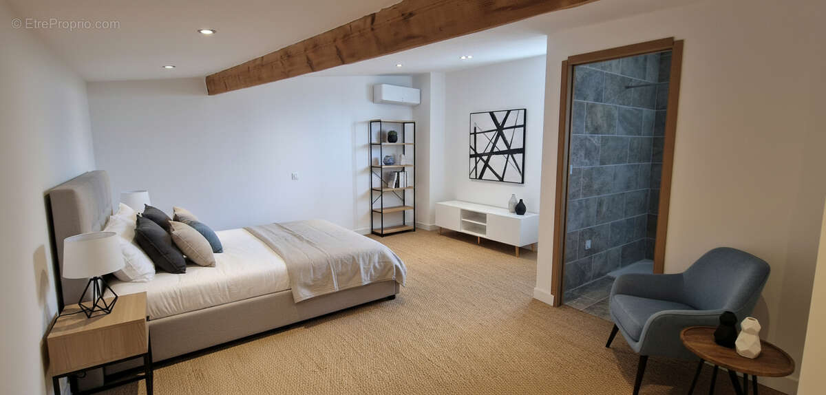 Appartement à L'ISLE-SUR-LA-SORGUE