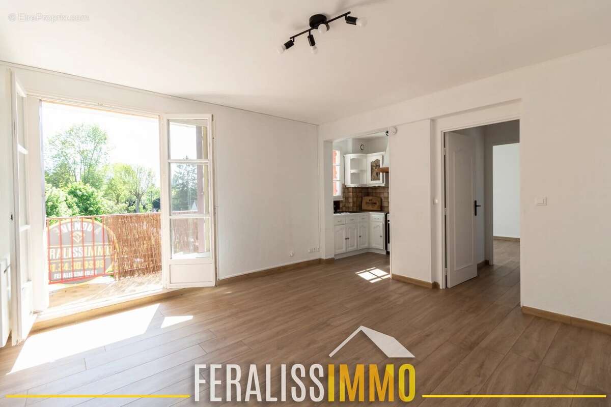 Appartement à VAUX-SUR-SEINE